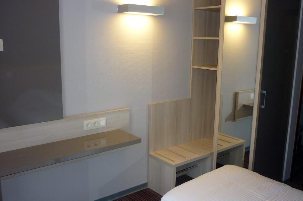Hotel Les 100 Ciels Saint-Hubert Room photo
